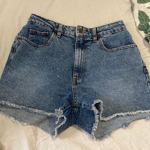 High rise mom shorts Cotton On